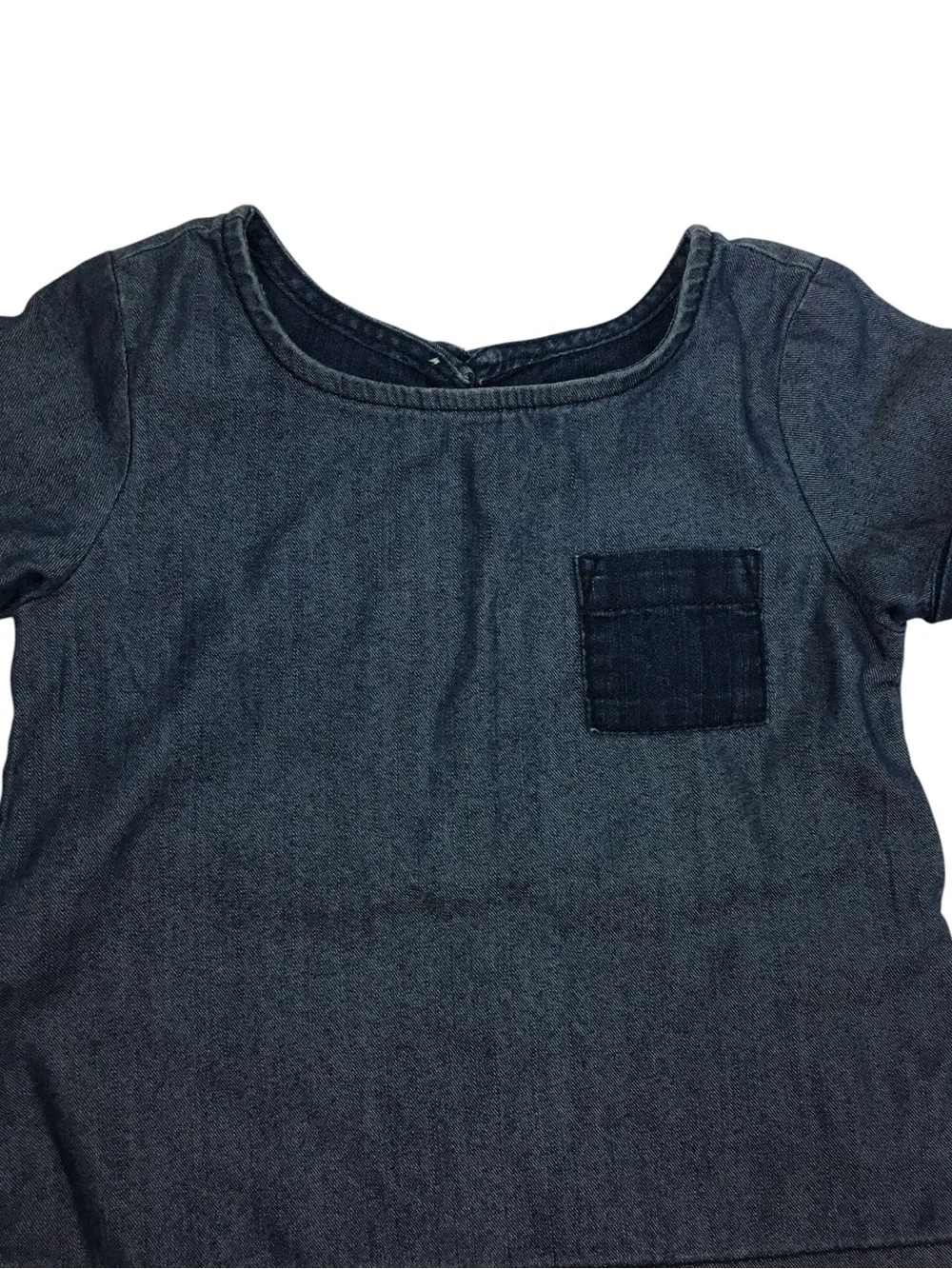 OLD NAVY Kid’s Top Boxy Chambray Two Tone Denim Shirt Pocket Cap Sleeve Size 4T